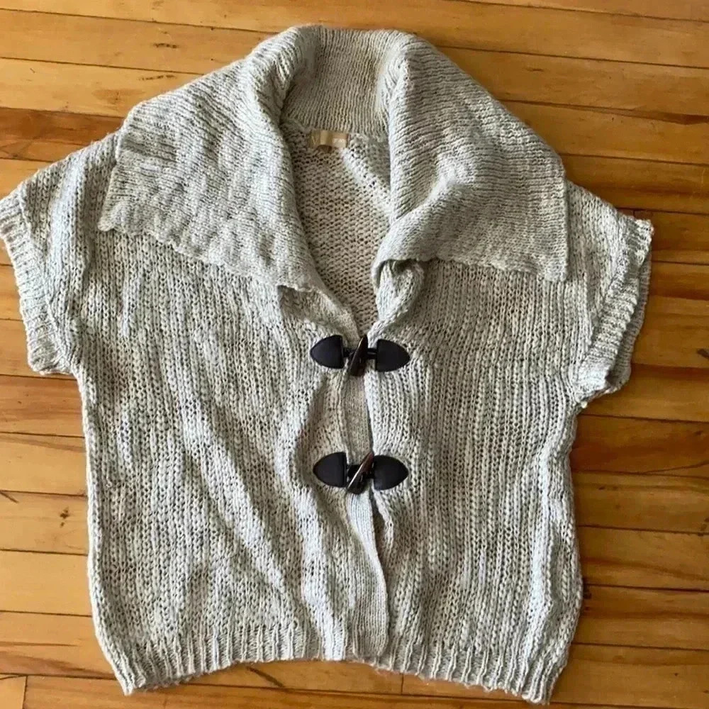 Cardigan‎